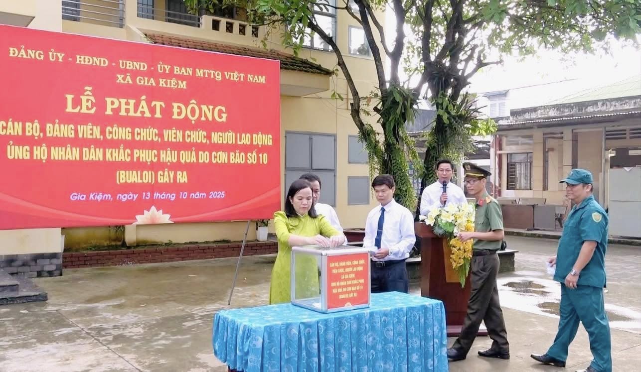 Ủng hộ đồng bào - Ảnh 7